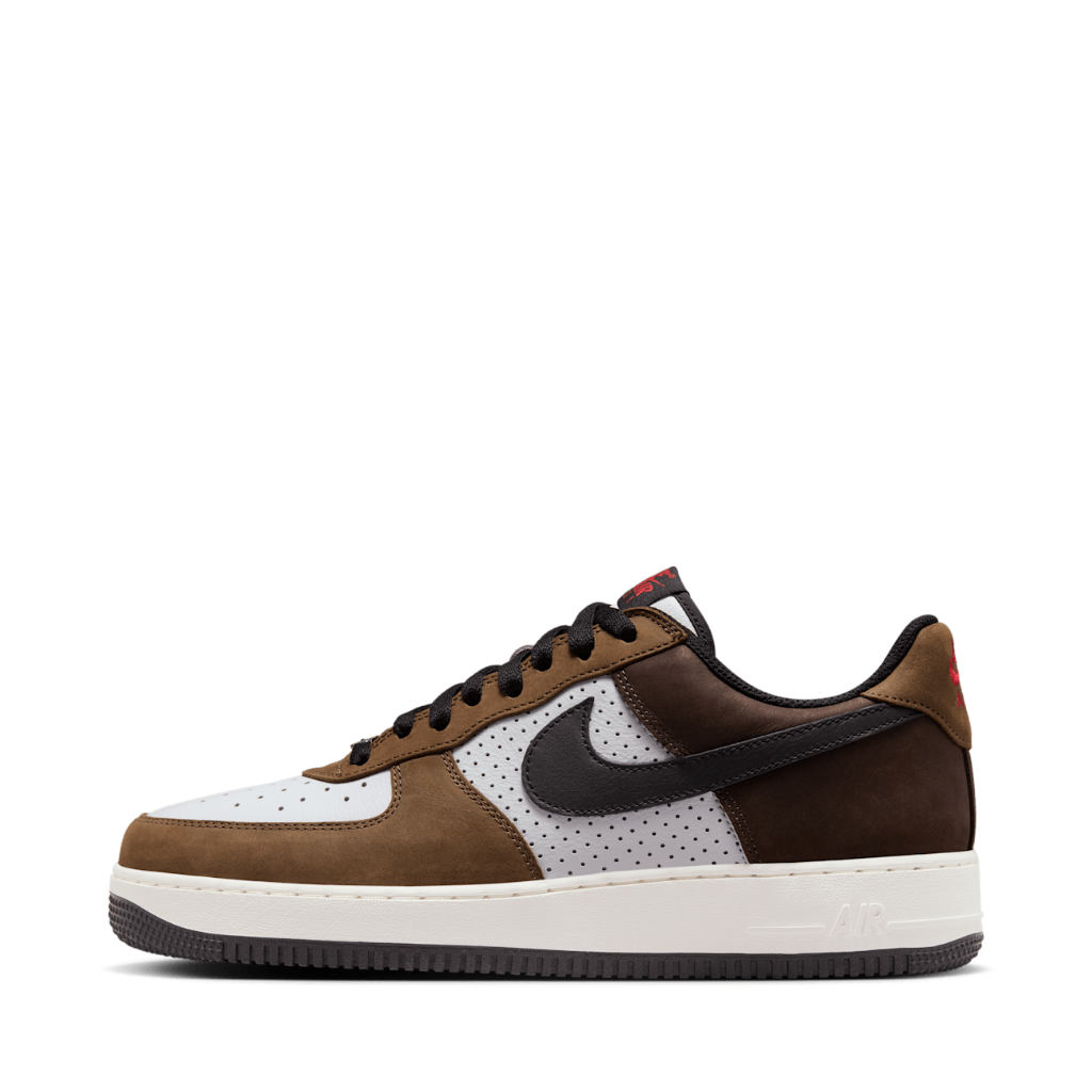 Air Force 1 Low Retro White and Baroque Brown - Sneakers